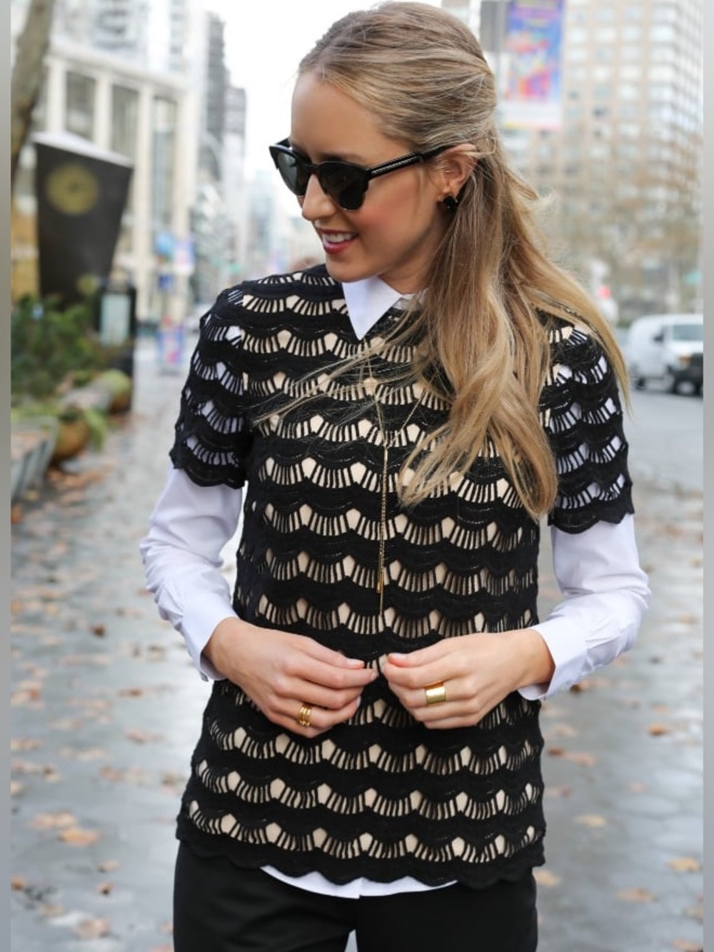 Kate Spade New York Black Scalloped Lace Roundneck Short Sleeve Tunic Top Sz 14